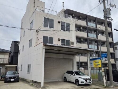 【貸倉庫】名古屋市北区柳原１丁目 鉄骨造3F: 231.22m²（69.94坪）